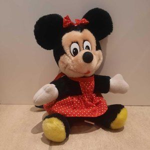 VINTAGE DISNEYLAND MINNIE MOUSE PLUSH!